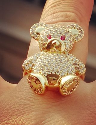 Anillo laminado en oro de 18k