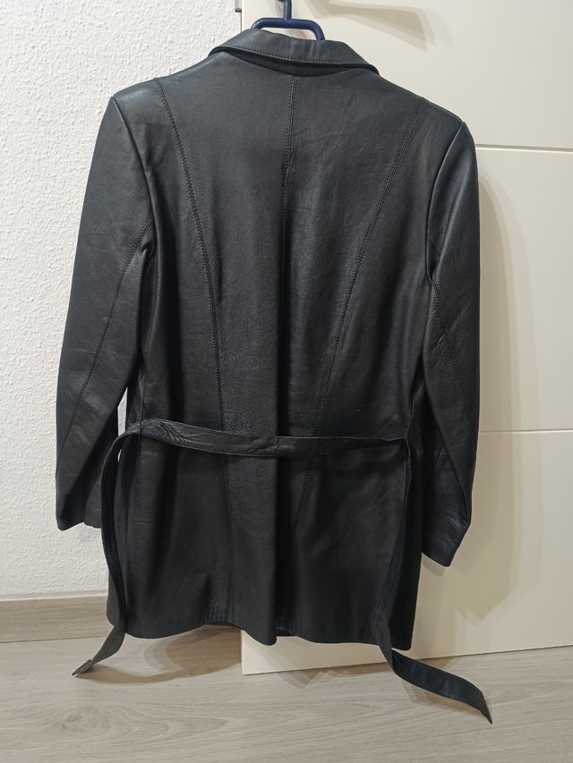 CHAQUETA DE CUERO MUJER