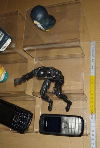 Espositori in plexiglass a 3 gradini 