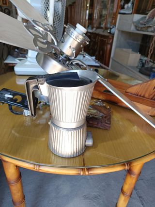 Cafetera eléctrica italiana