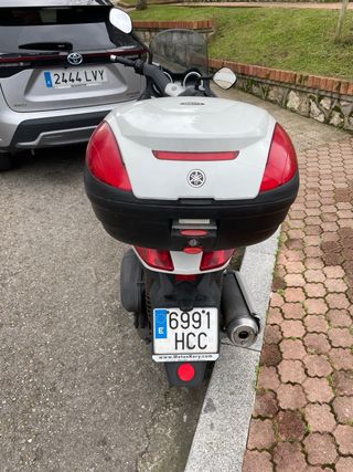 Yamaha x max 125