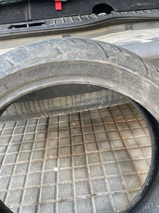Neumatico de moto 