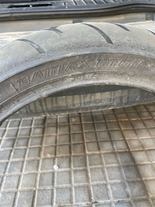 Neumatico de moto 