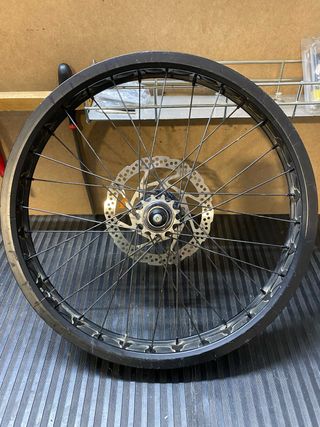Rueda trasera trial Comas