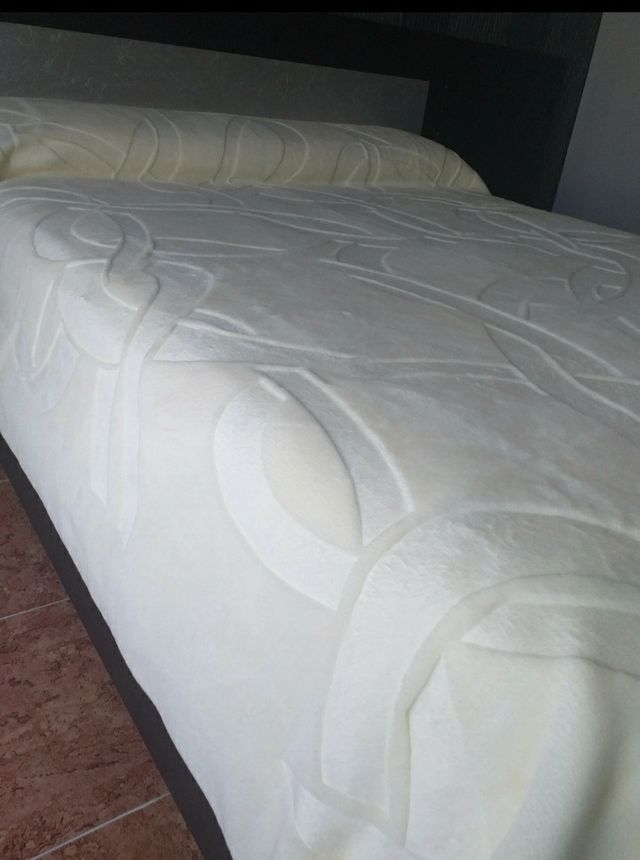 Manta "Pielsa" 220×240 cm