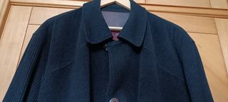 CARAMELO. Abrigo corto. Talla 52