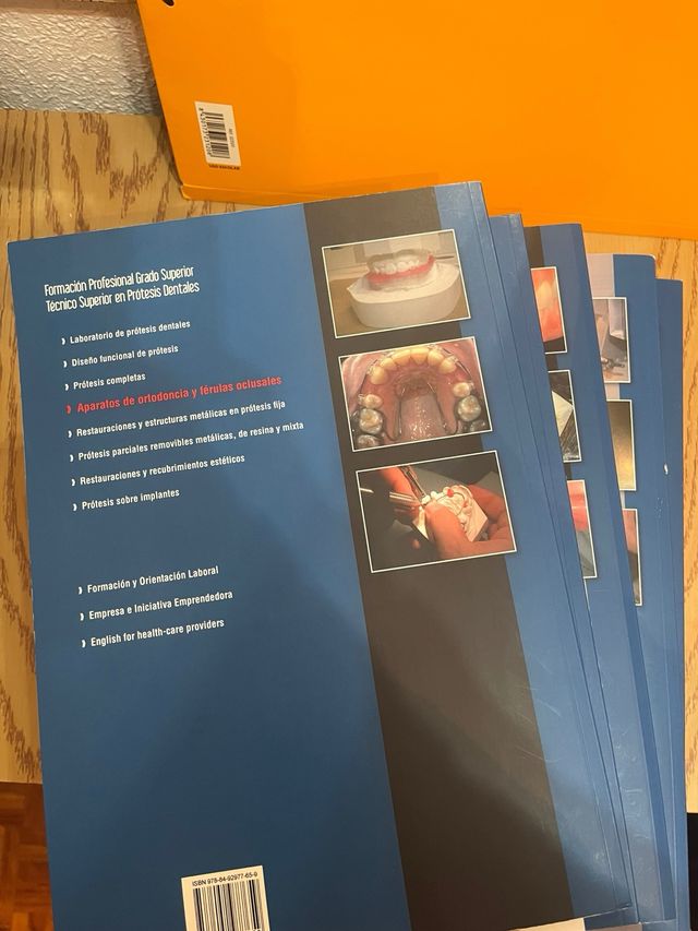 Prótesis dentales para grado superior