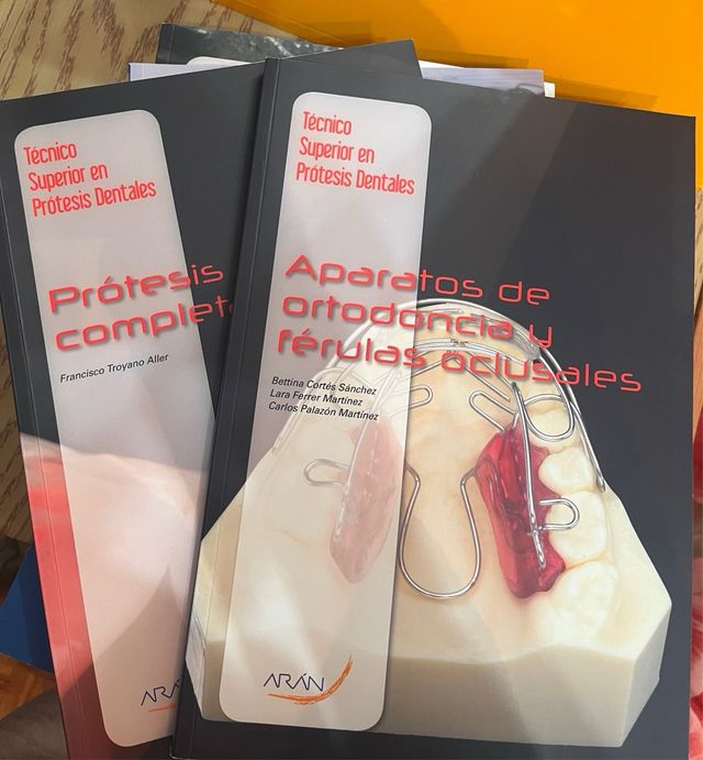 Prótesis dentales para grado superior