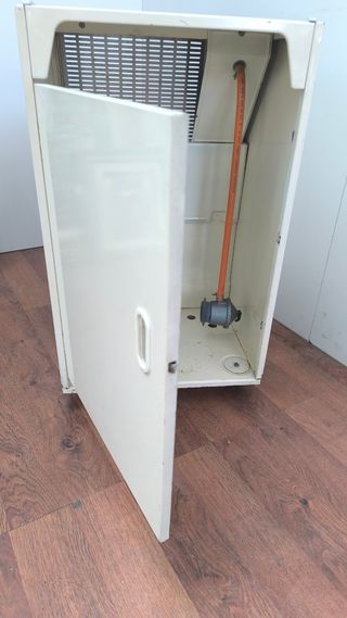 ESTUFA DE GAS ANTIGUA CALIENTA BASTANTE