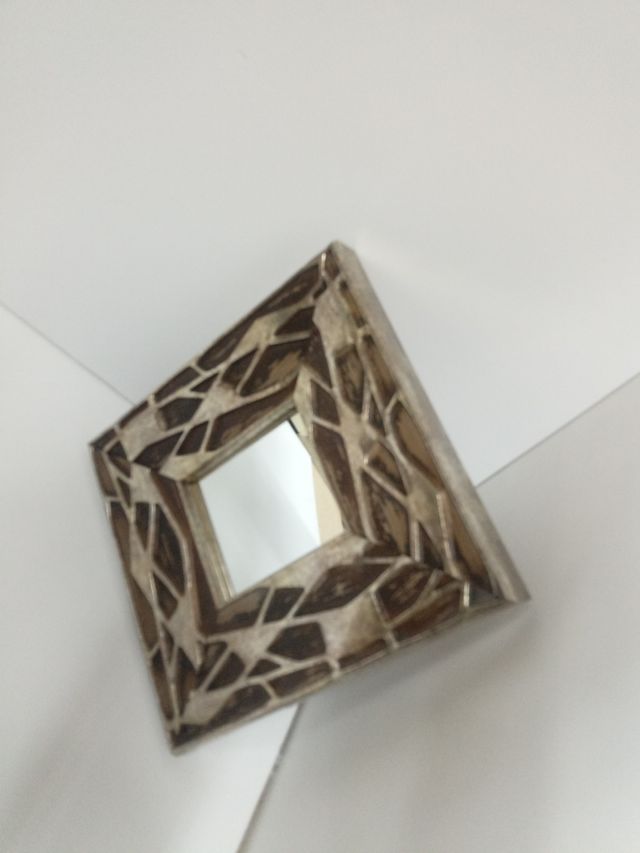 MINI ESPEJO ENMARCADO