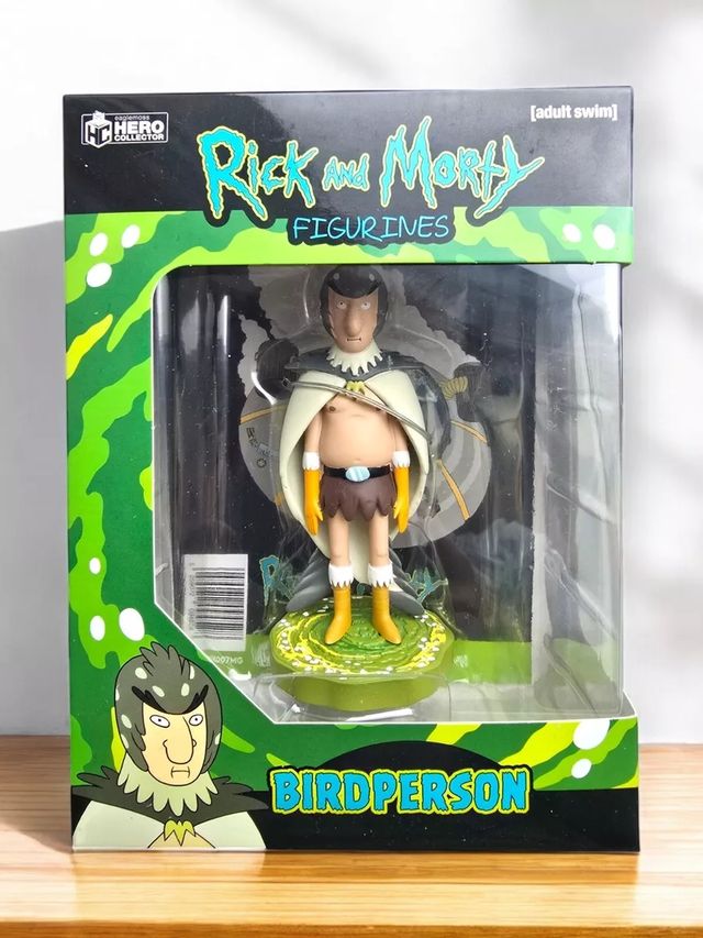 Figura RICK Y MORTY: Persona Pájaro (Birdperson)