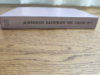 Almanacco del calcio Panini 1977