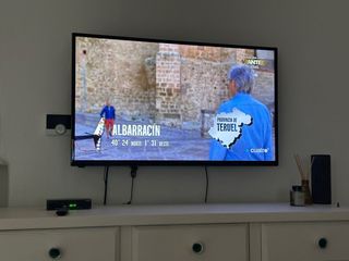 Television Telefunken SMART TV 43 pulgadas soporte