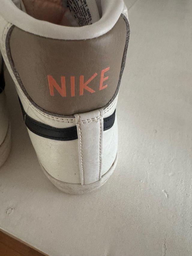 Nike blazer mid