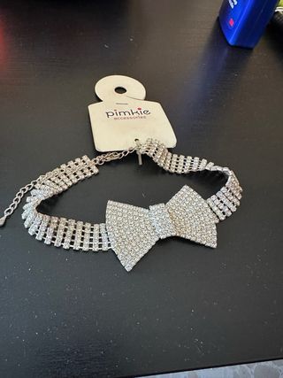 Gargantilla Pajarita de circonitas plateada