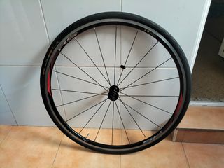 Rueda delanteras Shimano RS