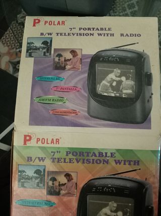 Televisor portátil antiguo