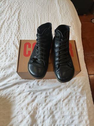 Botines piel camper peu 42 negros