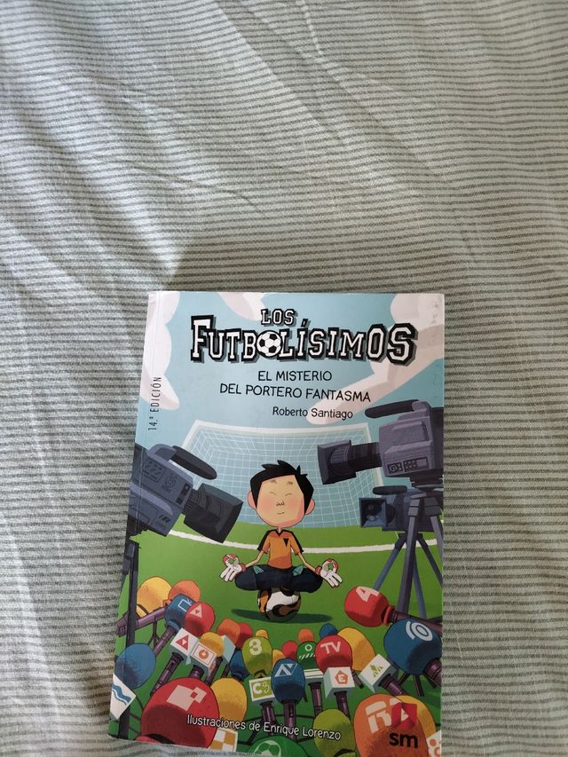 Los Futbolísimos 3: El misterio del portero fantasma (Spanish Edition)