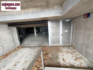 Garaje en venta en Begues