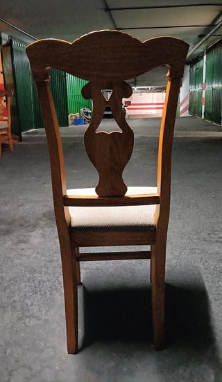 Dos sillas de madera provenzal