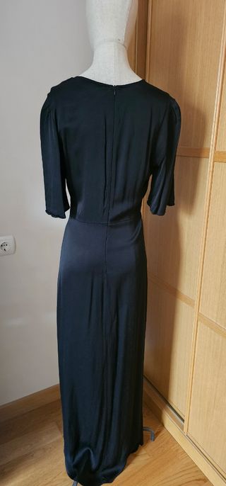 Vestido satinado negro