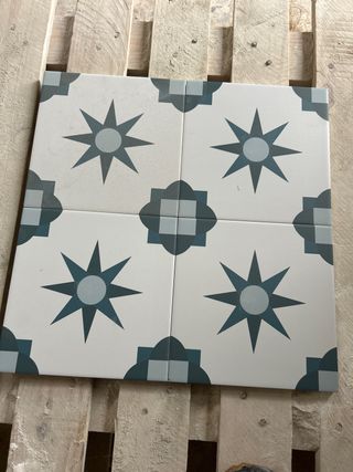 Azulejo de pared o suelo imitacion hidraulico