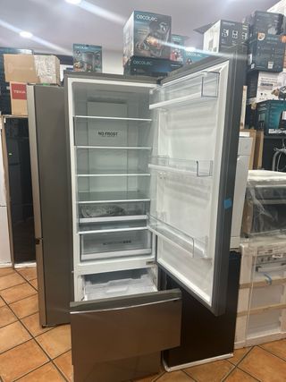 Frigorífico combi Haier A3FE837CHJ