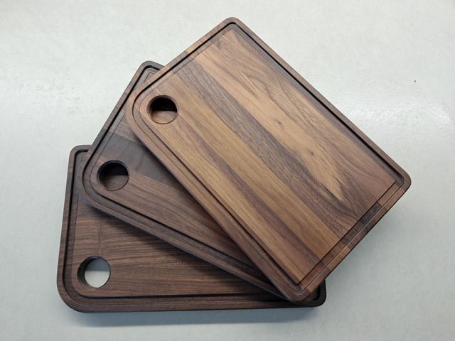 set tre minitaglieri in noce