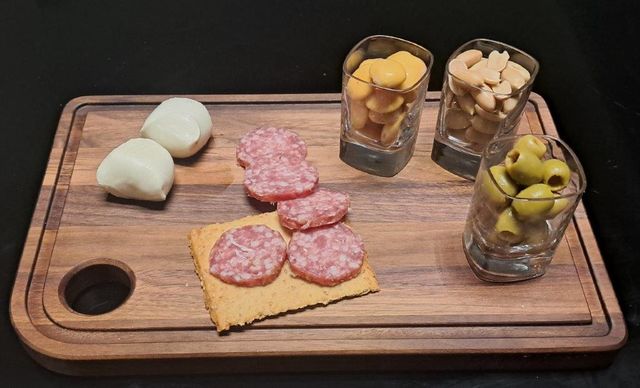 set tre minitaglieri in noce