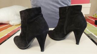 Botines de ante número 36