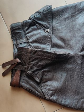 Pantaloni in pelle Versace