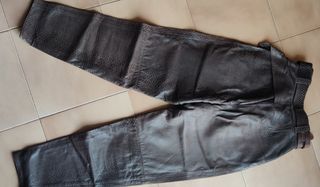 Pantaloni in pelle Versace