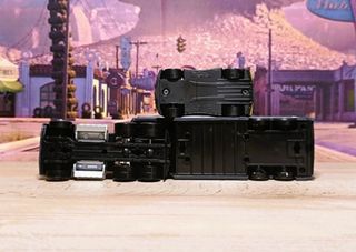 Camion y coche de metal Cars Jackson Storm 20