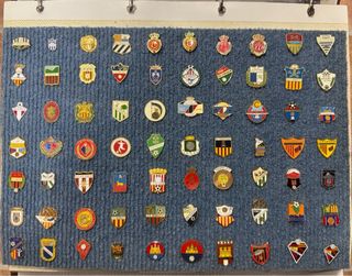 GRAN COLECCION INSIGNIAS PINS DE FUTBOL