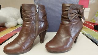 Botines XTI de piel número 36