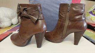 Botines XTI de piel número 36