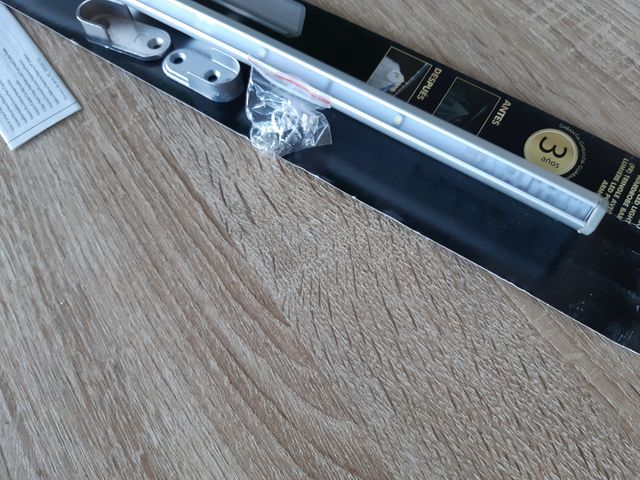 Barra luminosa a led per armadio 80cm