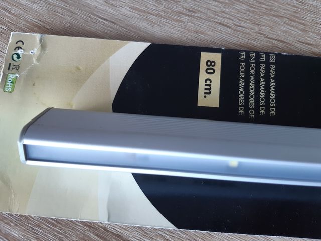 Barra luminosa a led per armadio 80cm