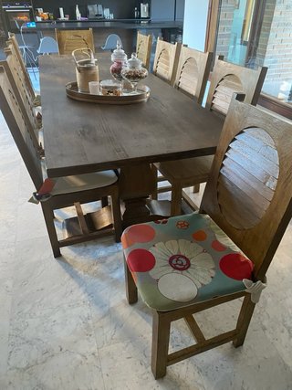 Conjunto de mesa y  10 sillas
