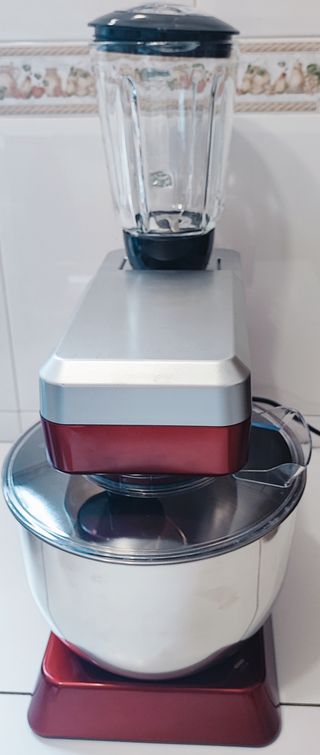 Amasadora HERZBERG roja