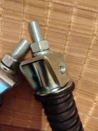 Estriberas reposapiés moto