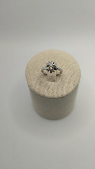 ANILLO SOLITARIO ORO BLANCO 18K CON DIAMANTE