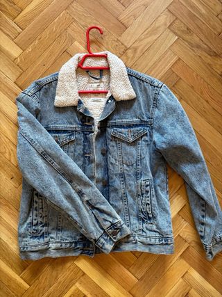 Chaqueta vaquera con borreguito talla S