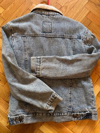 Chaqueta vaquera con borreguito talla S