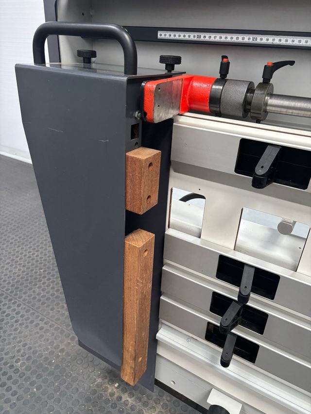 Sierra Vertical Elcon 215 DS/LIMPIO