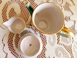 Teiera e tazza vintage