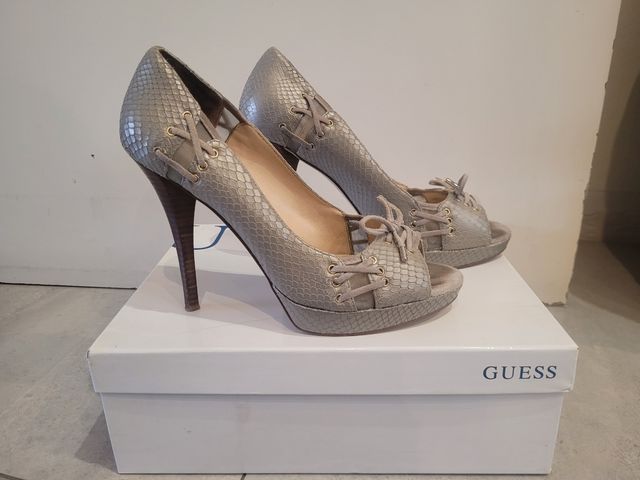 Zapato tacón Guess talla 39