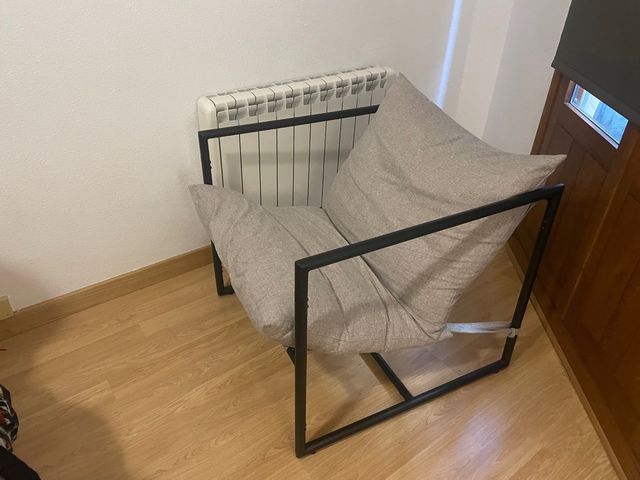 Silla de diseño beige