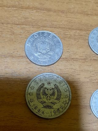 LOTTO DI 6 MONETE ALBANESI